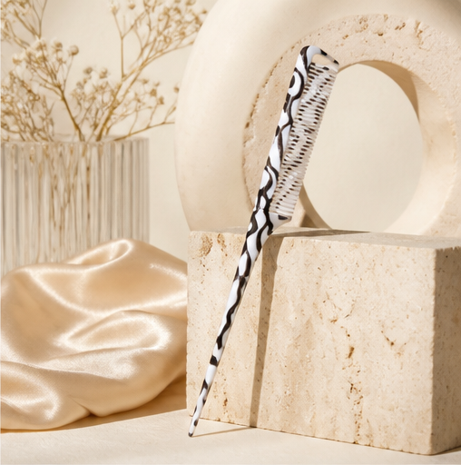 Kiss - Red Zebra Parting Rat Tail Comb - image 2