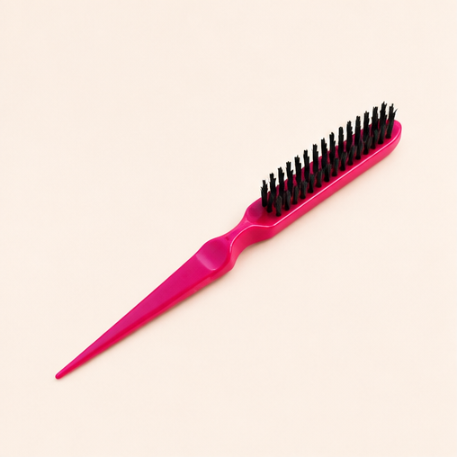 RED TEASE BRUSH - image 1