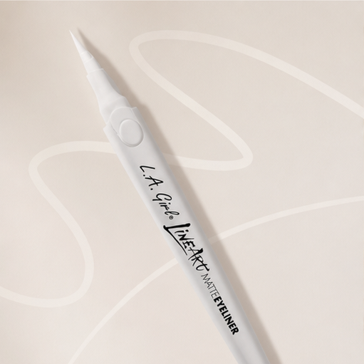 Line art matte eyeliner - image 3